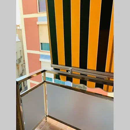 Apartament Piso Centrico Y Amplio En Reus